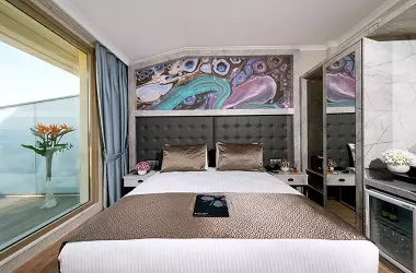 هتل فورساید شیشلی